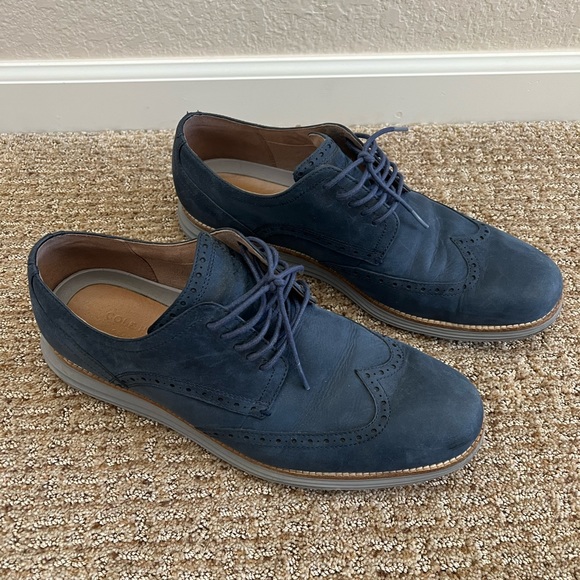 Cole Haan - Picture 2 of 3